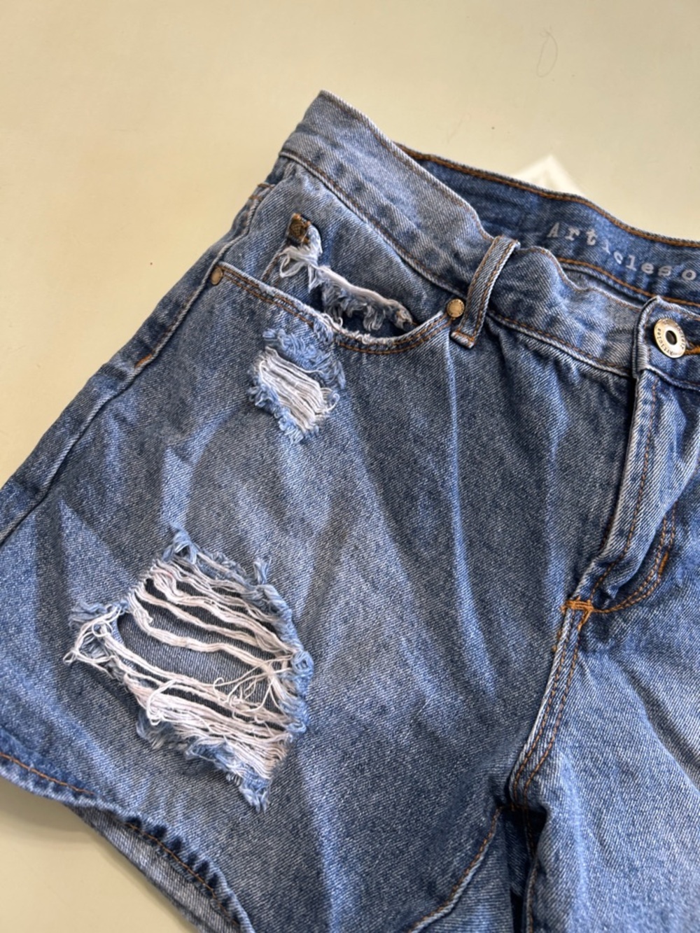 Articles of Society Distressed Light Blue Denim Shorts Size 26 - Picture 3 of 7